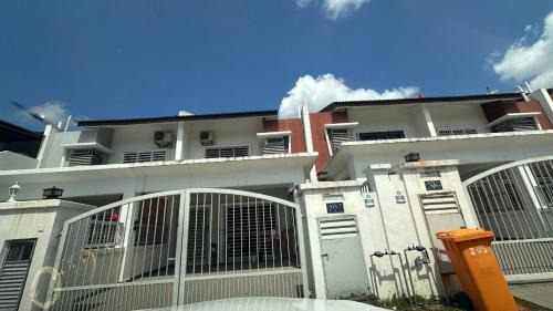 Seremban Happy Guest House BY ROOMS