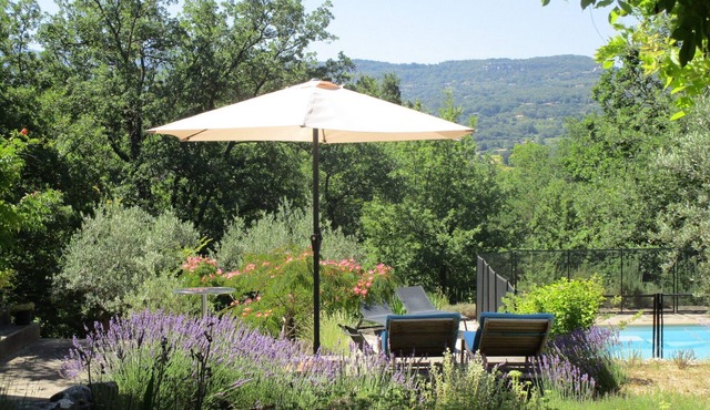 Serena Villa in Saignon with Private Swimming Pool