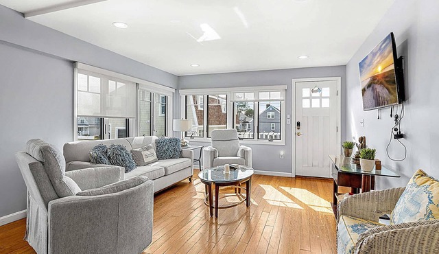 Serendipity Beach Retreat Walk to Beach