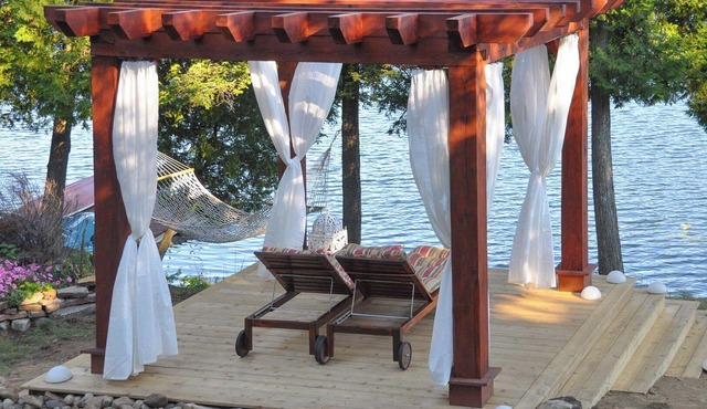 Serendipity - Five Bedroom Cottage, Sleeps 10