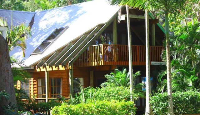 Serendipity on SmithsLake Waterfront Cosy Fireplace Kayaks Pets Amazing Beachesn