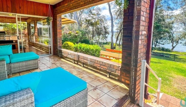 Serendipity - Relaxing lakefront escape