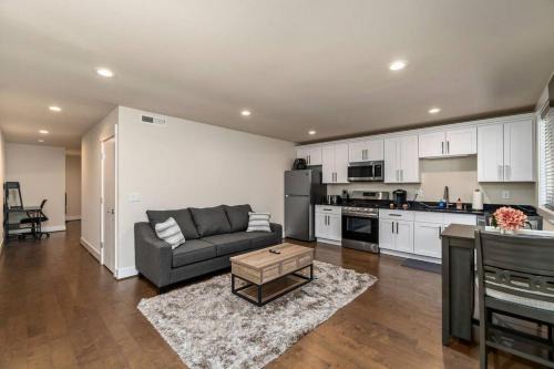 Serene 1 Bdrm, 1 Bath Apartment