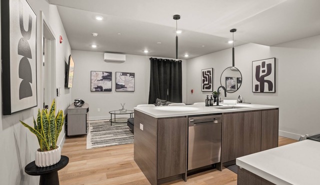 Serene 1-bedroom apartment with AC in vibrant University City Philadelphia