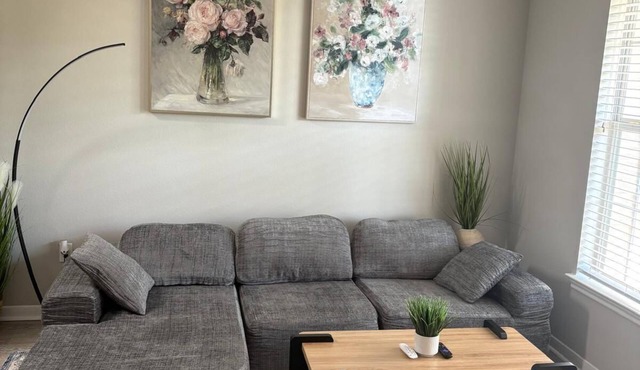 Serene 1BR Magnolia Retreat Relax & Explore