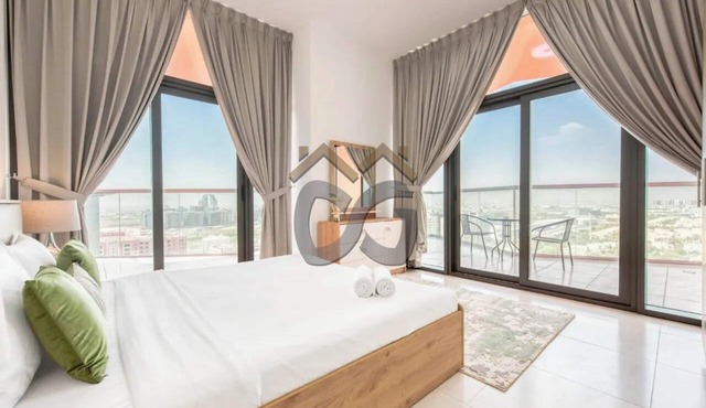 Serene 2 Bedroom Apartment in Dubai Silicon Oasis
