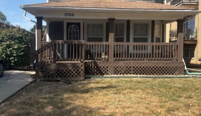 Serene 2-bedroom house with AC in Kansas City