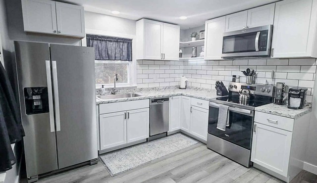 Serene 2-bedroom house with AC in charming Huntingdon