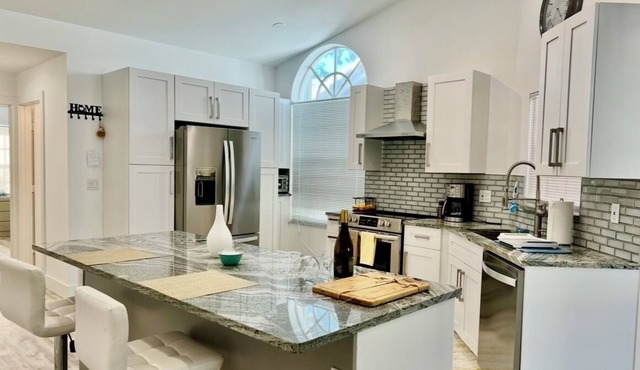 Serene 2-bedroom villa near beach in lovely Boca Raton