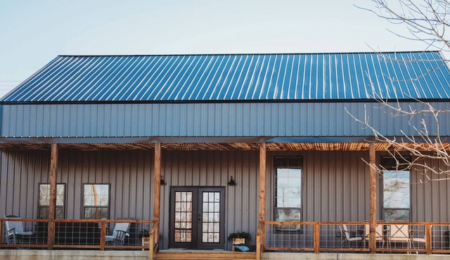 Serene 2 Bedroom with Loft located on Caddo Lake