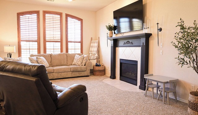 Serene 3-Bedroom Home Near Everything Norman Has To Offer
