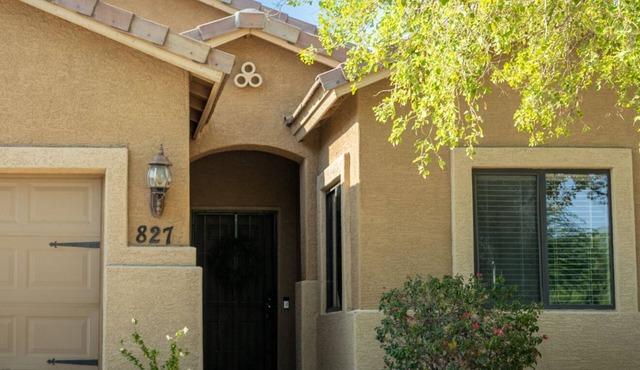 Serene 3-bedroom house 15 min. from downtown Phoenix and Sky Harbor Airport.