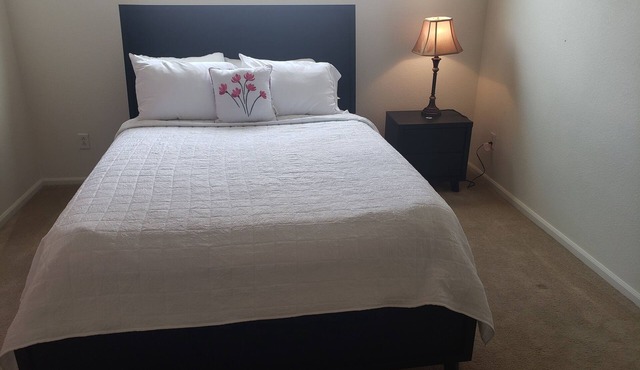 Serene 3-bedroom house with AC in Denver