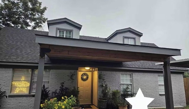 Serene 4-bedroom house in the heart of Houston, only 10 minutes from downtown