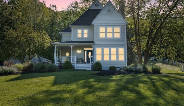 Serene 4BD/4BA Countryside + HotTub by Lake & Golf