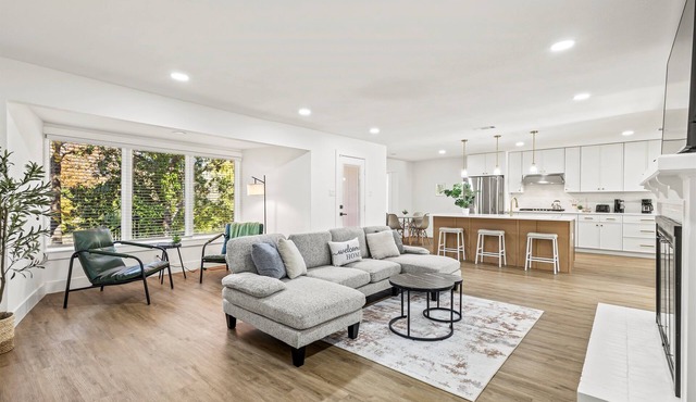 Serene 4BR w/ Open Layout | Close to Galleria & DFW