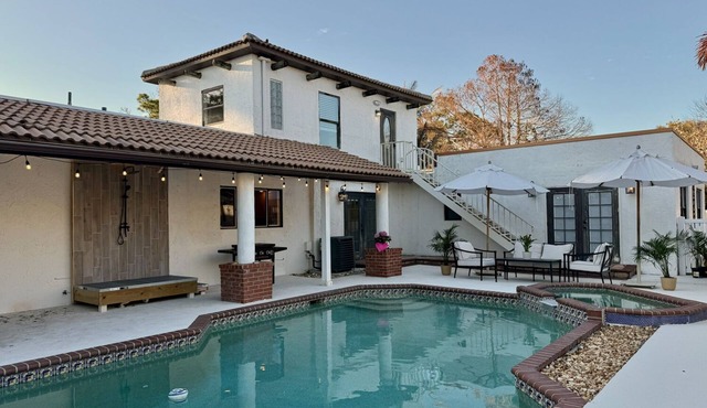 Serene 5 BD villa w RV space 4 mi to Jackie Robinson Complex and 6 mi to beach