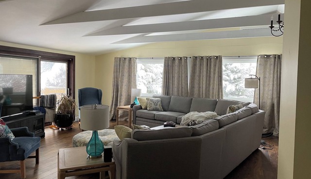 Serene 6-bedrooms in charming Shillington. Big enough for any family reunion.