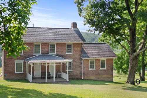 Serene 6BR country home on 325 acres ATV for rent