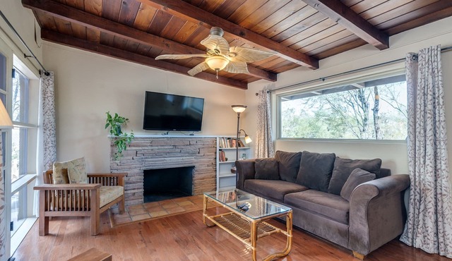 Serene and Charming, Private, Immaculate, Central, 2/1.5 Back yard and Pool