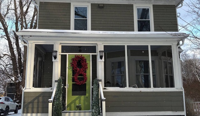 Serene and charming studio apartment in Pittsfield, the Heart of the Berkshires