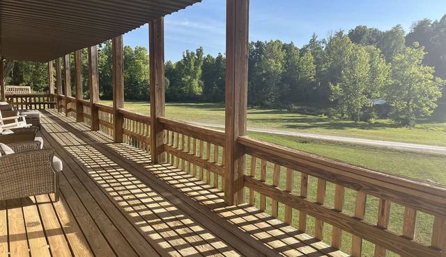 Serene apartment, conveniently located in the country