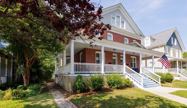 Serene Beach Haven in Cape Charles