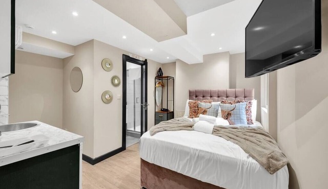 Serene Bliss: Perfect Studio For 2