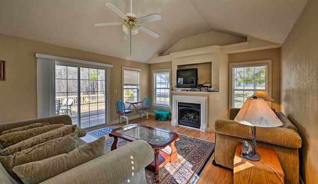 Serene Blue Ridge Getaway in Galax w/Yard!