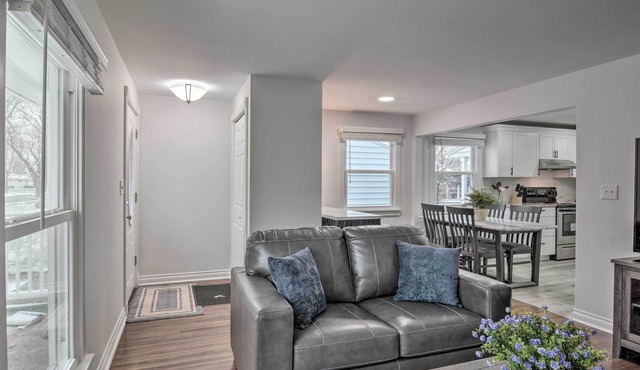 Serene Buffalo Dwelling w/Backyard BBQ Patio