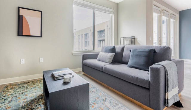 Serene Central Austin 1BR w/ Gym, Pool & W/D, nr cafe, by Blueground