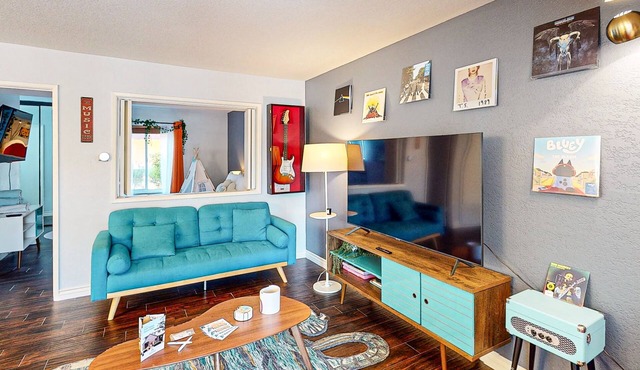 Serene Condo with pool, duck ponds and washer/dryer