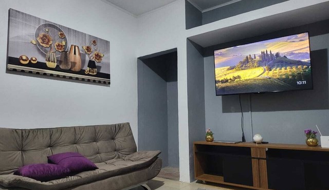 SERENE COTTAGE at East Airport BushRoad Accra