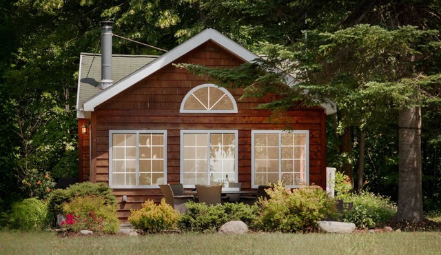 Serene Cottage Retreat on Lake Nowland in Charlevoix