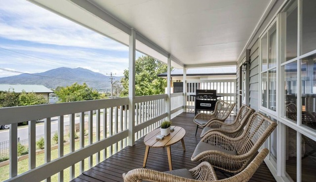 Serene Countryside Escape with Mountain Views