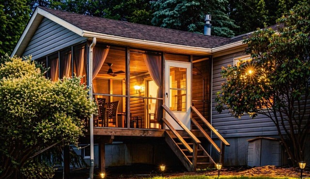 Serene countryside escape| hot tub | Large deck