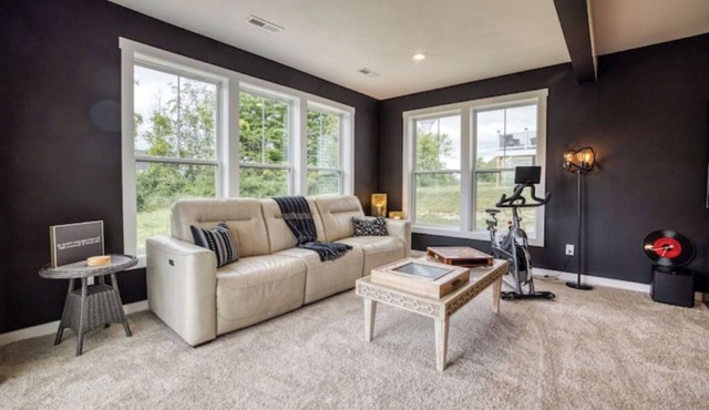 Serene, Cozy Suite with Breathtaking Views