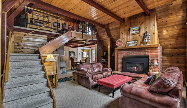Serene Creekside Sheridan Getaway: Mountain Views!