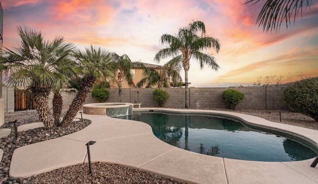 Serene desert escape with stunning mountain views, and private heated pool/spa.