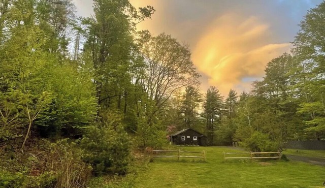 Serene, Eco West Saugerties Retreat
