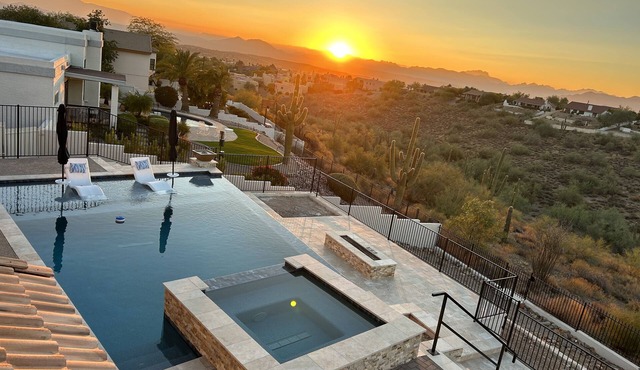 Serene Escape with Sweeping Views, Negative Edge Pool & Spa