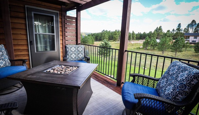 Serene Golf Course Home Getaway with Hot Tub