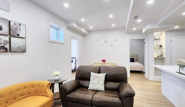 Serene High-celling Retreat in Upsacle and Safe Neighbourhood
