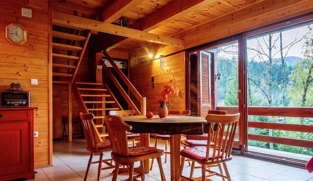 Serene holiday home in Doluš with private garden
