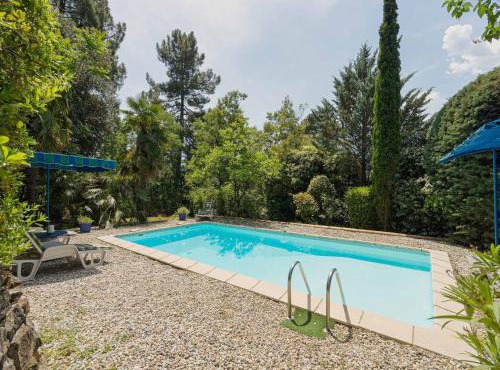 Serene Holiday Home in Les Salelles with Swimming Pool