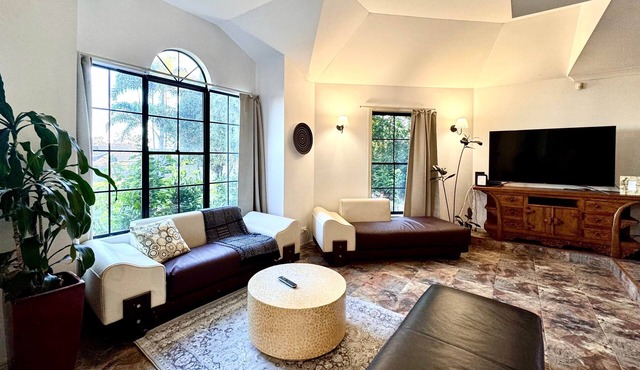 Serene Home Stay in Daisy Hill