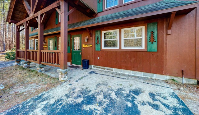 Serene home with fireplace, deck, firepit, central AC, & washer/dryer