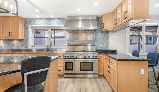 Serene Honolulu Escape, 3BR/3BA Close to Waikiki Beach