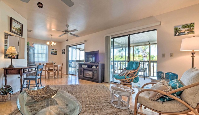 Serene Hudson Home on Canal w/Direct Gulf Access