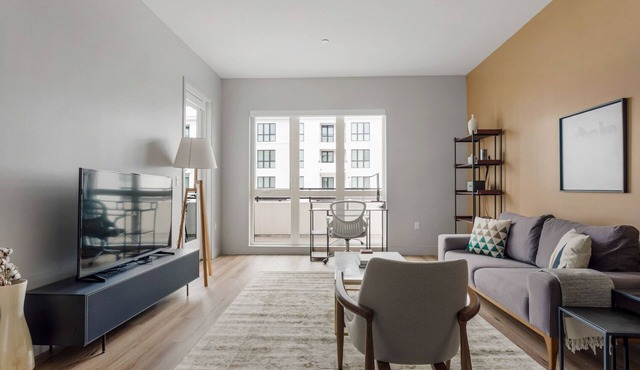 Serene Inglewood 1BR w/Sundeck & Clubhouse, nr Shopping, by Blueground